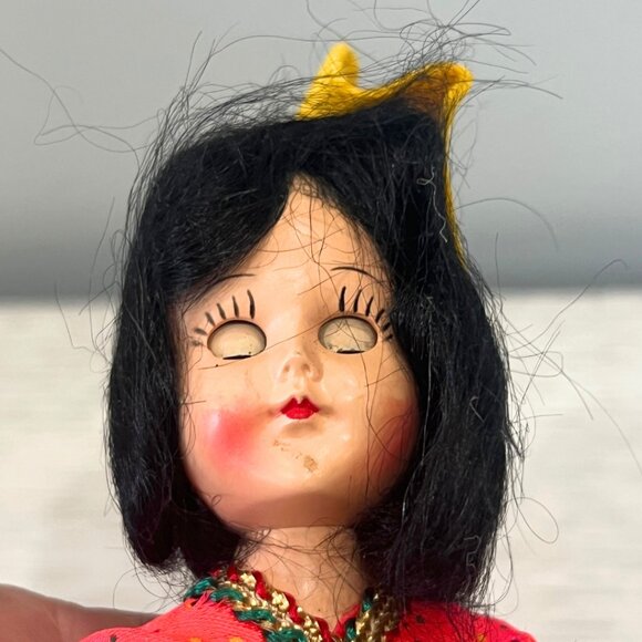 Vintage 7.5" Doll Spanish Mexican Girl Sleepy Eyes Floral Dress Souvenir - Picture 10 of 13